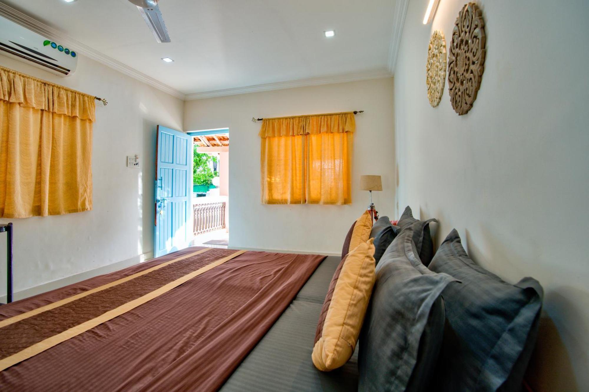 Papilio Beach Front Cottages-Tbv Baga Exteriér fotografie